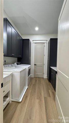 1360 Sain Road, Hickory, NC 28602