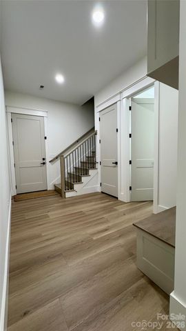 1360 Sain Road, Hickory, NC 28602