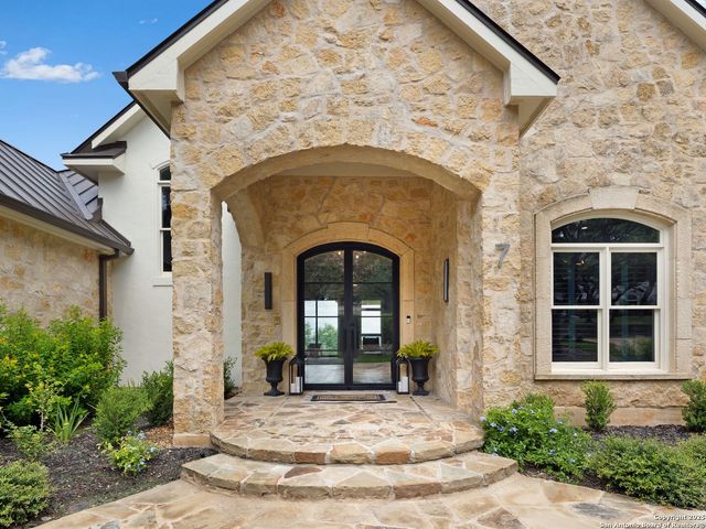 7 Davenport Lane, San Antonio, TX 78257