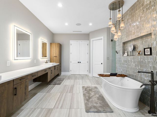 7 Davenport Lane, San Antonio, TX 78257