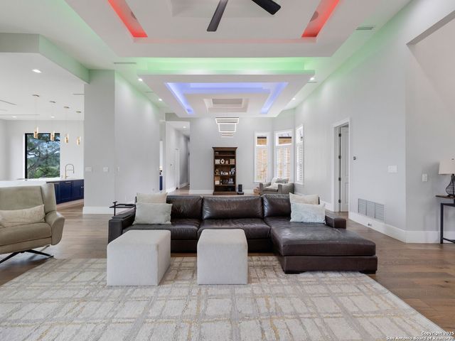 7 Davenport Lane, San Antonio, TX 78257