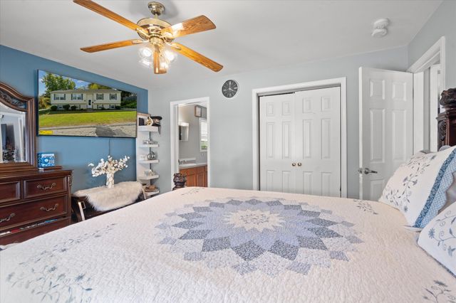 12 Pearl St, Auburn, MA 01501