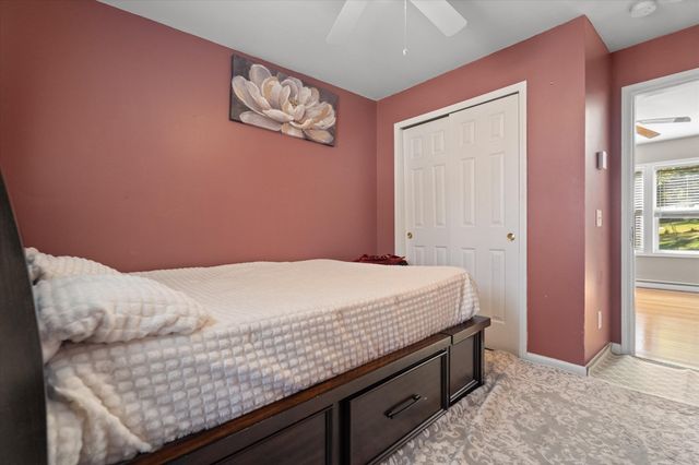 12 Pearl St, Auburn, MA 01501