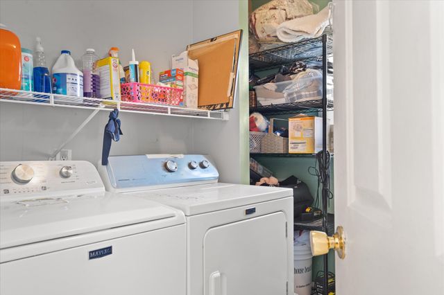 12 Pearl St, Auburn, MA 01501