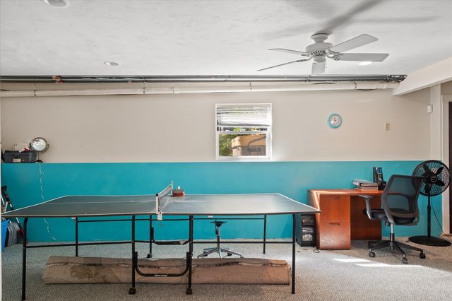 12 Pearl St, Auburn, MA 01501