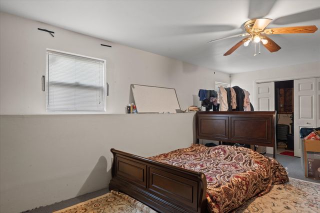 12 Pearl St, Auburn, MA 01501
