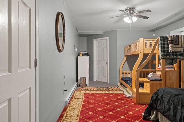 12 Pearl St, Auburn, MA 01501