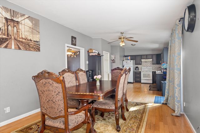 12 Pearl St, Auburn, MA 01501