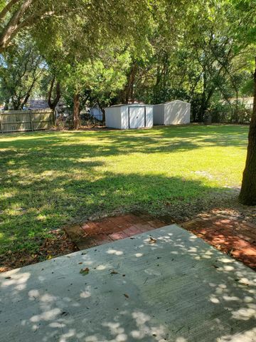 13 SE Pryor Road, Fort Walton Beach, FL 32548