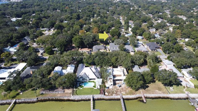 13 SE Pryor Road, Fort Walton Beach, FL 32548