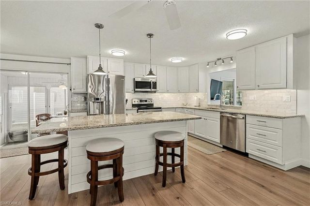 17850 Peppard DR, Fort Myers Beach, FL 33931