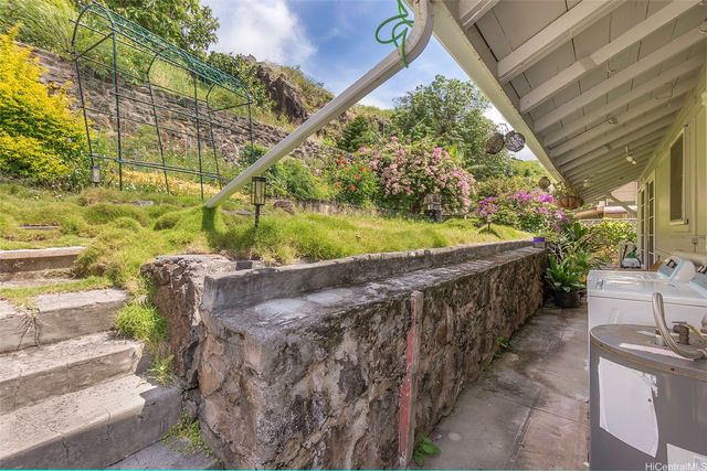 3251 Palolo Terrace Place, Honolulu, HI 96816