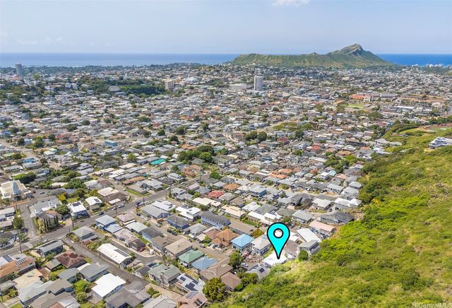 3251 Palolo Terrace Place, Honolulu, HI 96816
