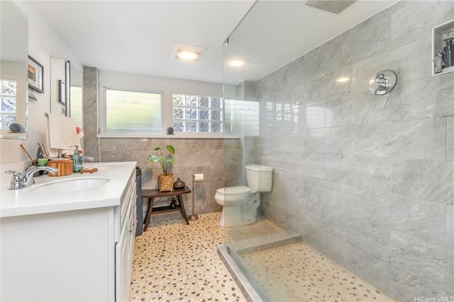 3251 Palolo Terrace Place, Honolulu, HI 96816