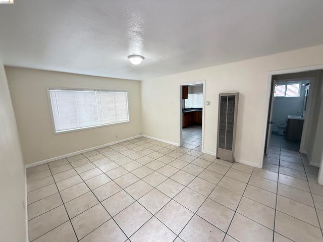 1817 73Rd Ave, Oakland, CA 94621