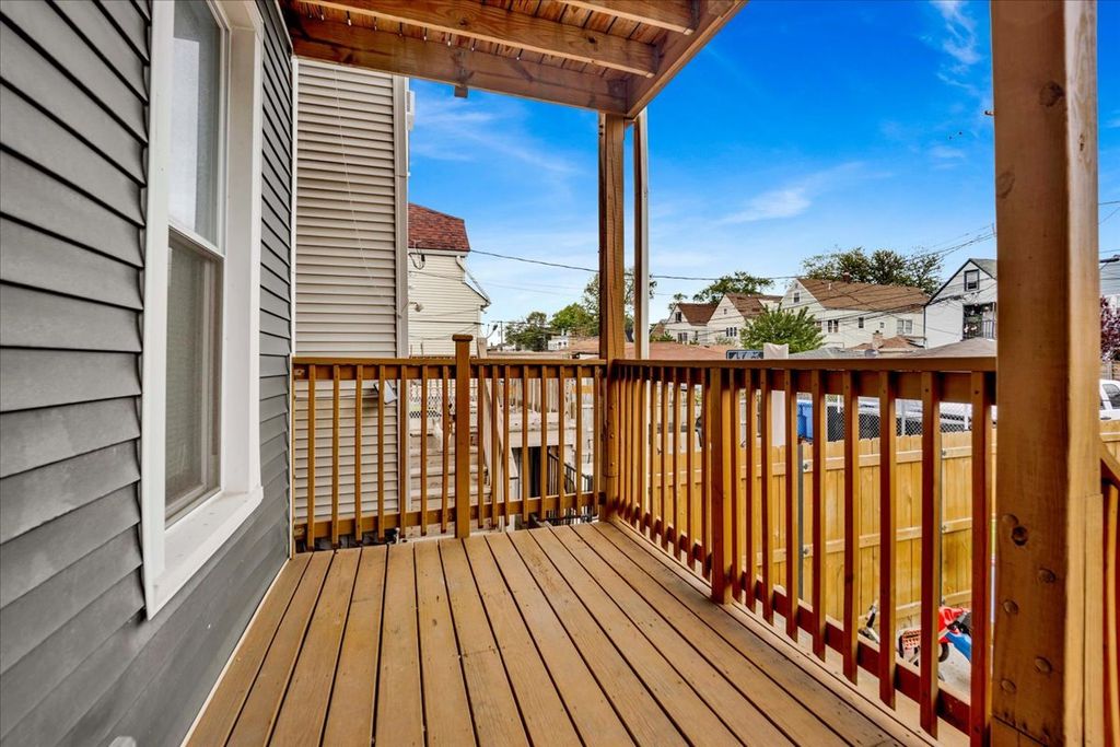 Image 18 of property listing at 1821 N Tripp Avenue, Chicago, IL 60639