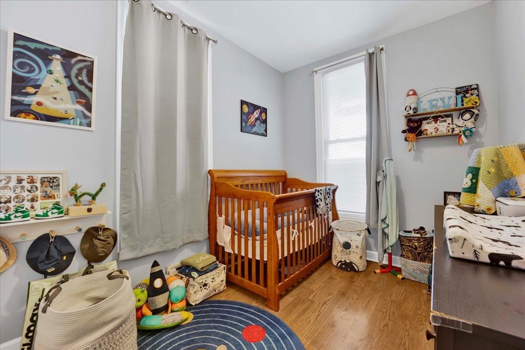 Image 29 of property listing at 1821 N Tripp Avenue, Chicago, IL 60639