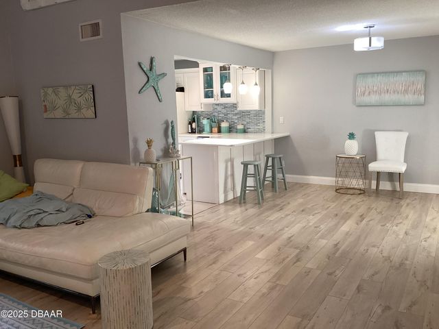 216 Pine Cone Trail, Ormond Beach, FL 32174