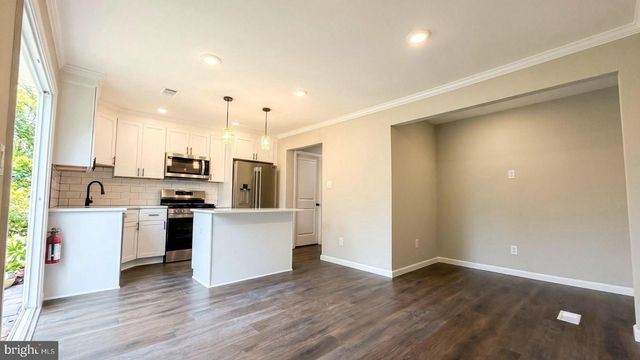 5 BORDENSHIRE DR, Bordentown, NJ 08505