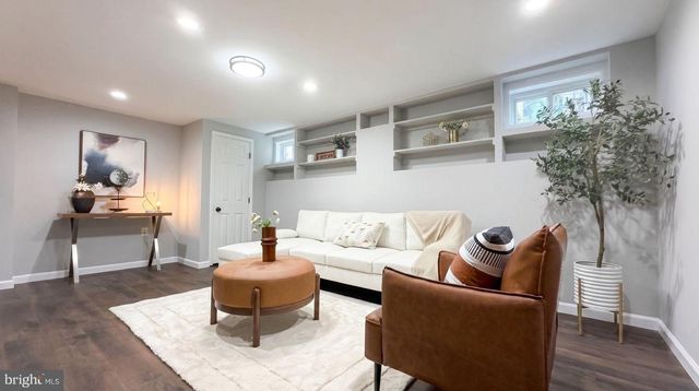 5 BORDENSHIRE DR, Bordentown, NJ 08505