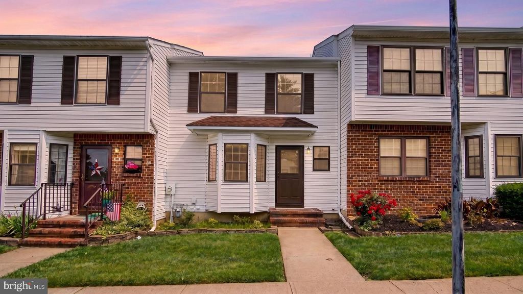 5 BORDENSHIRE DR, Bordentown, NJ 08505