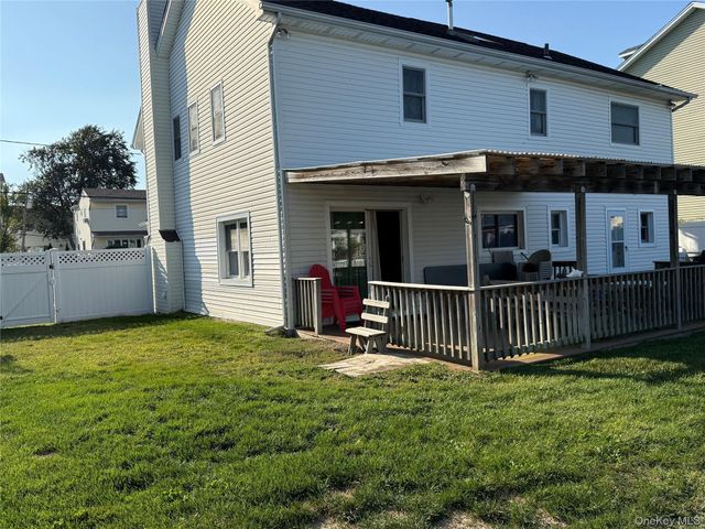 55 Lester Avenue, Freeport, NY 11520