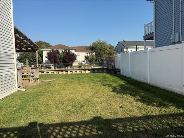 55 Lester Avenue, Freeport, NY 11520