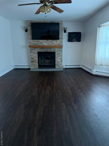 55 Lester Avenue, Freeport, NY 11520