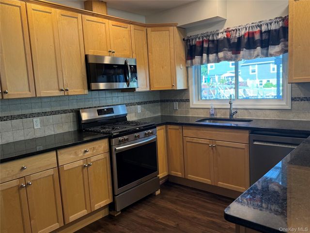 55 Lester Avenue, Freeport, NY 11520