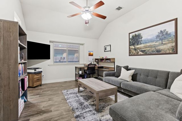 321 Lightcliff ST, Hutto, TX 78634