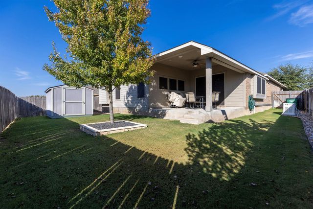 321 Lightcliff ST, Hutto, TX 78634