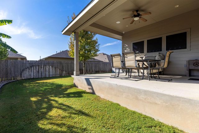 321 Lightcliff ST, Hutto, TX 78634