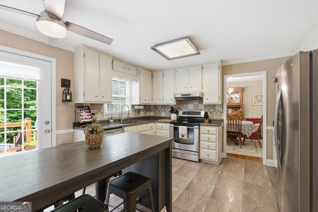 129 Foxdale Court, Toccoa, GA 30577