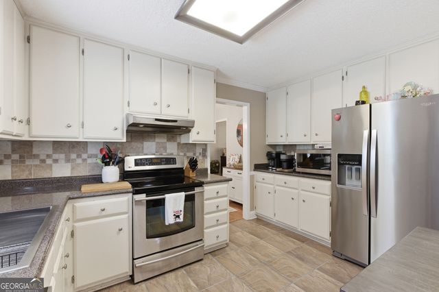 129 Foxdale Court, Toccoa, GA 30577
