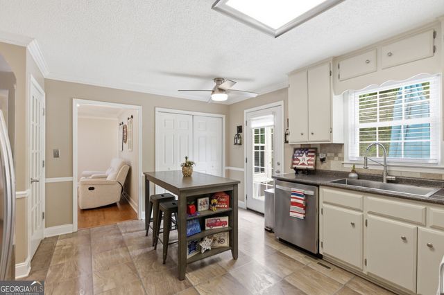 129 Foxdale Court, Toccoa, GA 30577