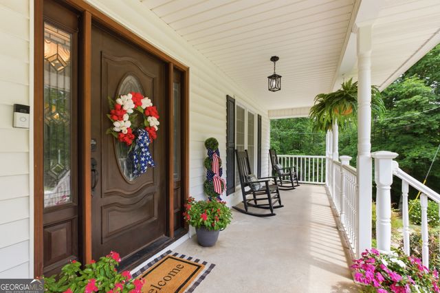 129 Foxdale Court, Toccoa, GA 30577