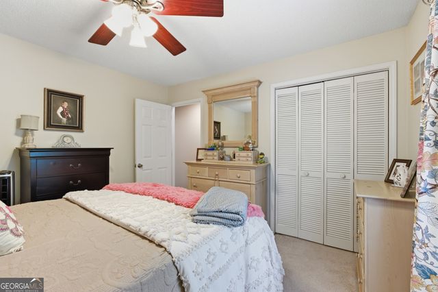 129 Foxdale Court, Toccoa, GA 30577