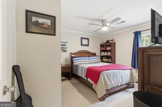 129 Foxdale Court, Toccoa, GA 30577