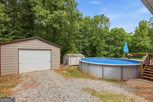 129 Foxdale Court, Toccoa, GA 30577