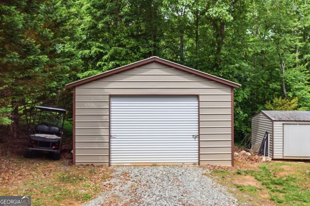 129 Foxdale Court, Toccoa, GA 30577