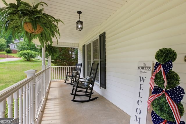 129 Foxdale Court, Toccoa, GA 30577