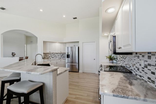 2206 SW Whitemarsh Way, Palm City, FL 34990