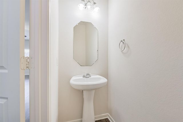 11729 Jelicoe Drive, Houston, TX 77047