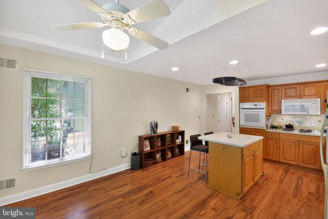 12 FRINGE TREE CT, Princeton, NJ 08540