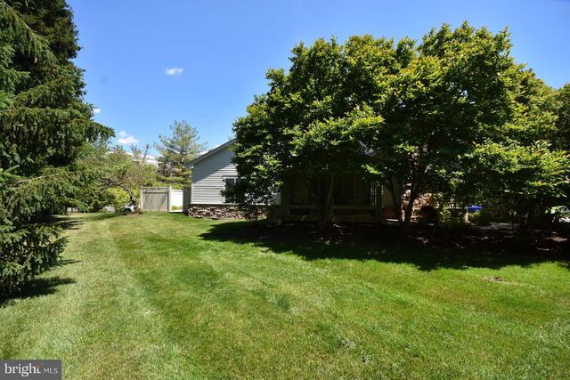 12 FRINGE TREE CT, Princeton, NJ 08540