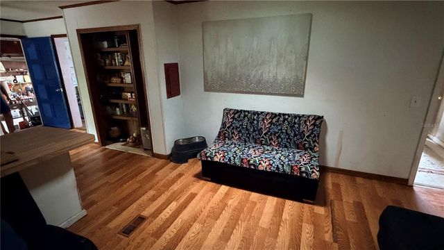 25327 NE STATE ROAD 26, Melrose, FL 32666