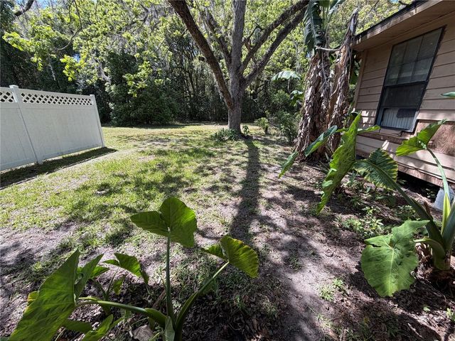 25327 NE STATE ROAD 26, Melrose, FL 32666