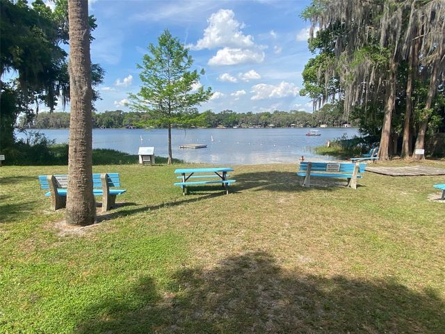25327 NE STATE ROAD 26, Melrose, FL 32666