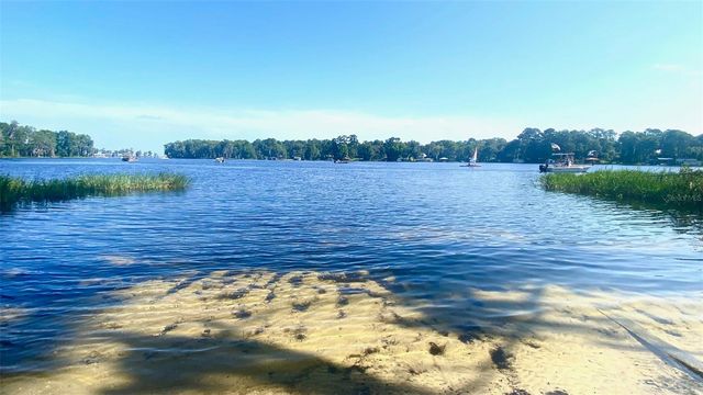25327 NE STATE ROAD 26, Melrose, FL 32666