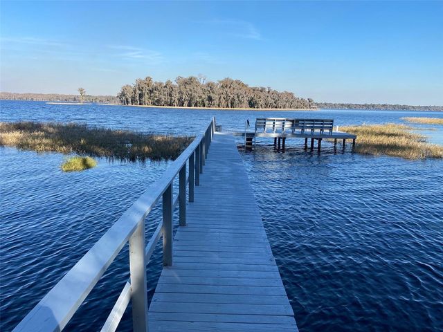 25327 NE STATE ROAD 26, Melrose, FL 32666